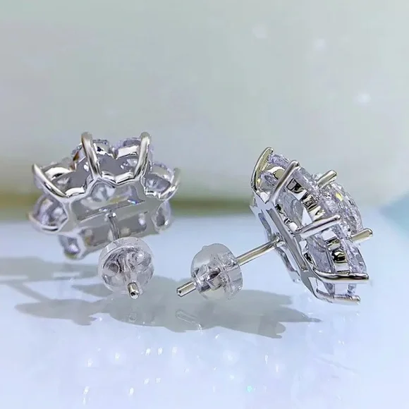 Certified 1ct t.w. Moissanite Sunflower Stud Earrings NEW - Picture 3 of 10